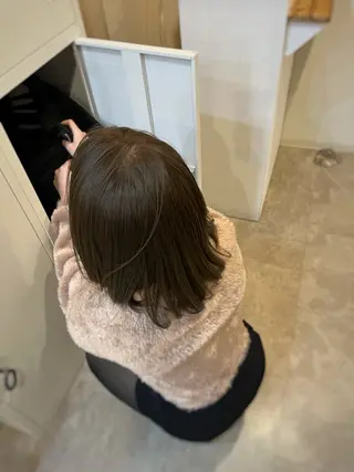 ミディアム カラー CLOVE所属・下石怜子/レイヤー/ 透明感カラーのヘアスタイル