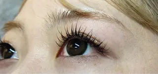 マツエク・マツパ DOLL BEAUTYの眉毛・アイブロウイメージ