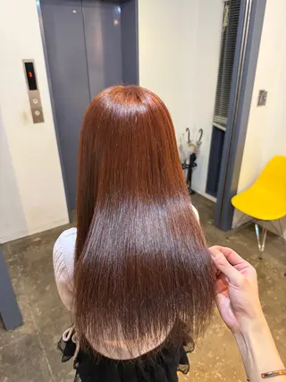 セミロング 縮毛矯正/レイヤー カット⭐️SHOTAのヘアスタイル