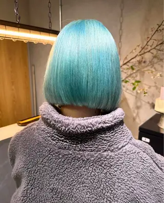 ショート カラー morrow by suntown所属・💙AKANE ハイトーン特化💙のヘアスタイル