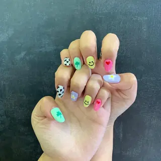 ネイル 韓国🩶Y2Kネイル 💫くれはのネイルデザイン