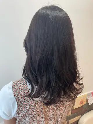 ミディアム 中井 茅佳のヘアスタイル