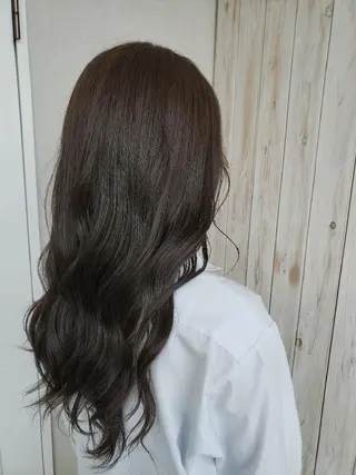 ロング カラー 福島 優花のヘアスタイル