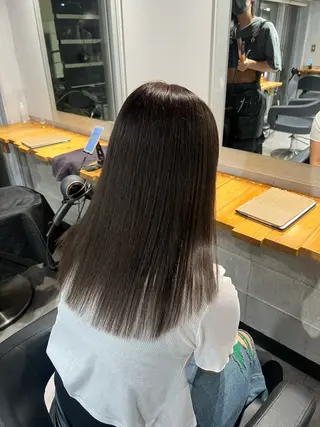 セミロング カラー NANAMI🩵 大人可愛い韓国ヘアのヘアスタイル