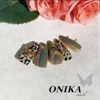 ネイル ONIKA Nail 青山通り店所属・ONIKA Nail 表参道A4徒歩2分のネイルデザイン