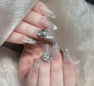 ネイル エリ🫧 nail池袋東口のネイルデザイン