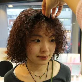 ミディアム カラー パーマ カーリーパーマ/ 透明ｶﾗｰ/MIKUのヘアスタイル