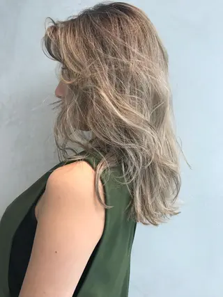 セミロング 垢抜けのプロ🪄 honoのヘアスタイル