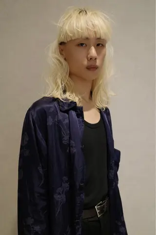 ミディアム カラー SALOWIN所属・ブリーチ✨ ボブ🪢レイヤーのヘアスタイル