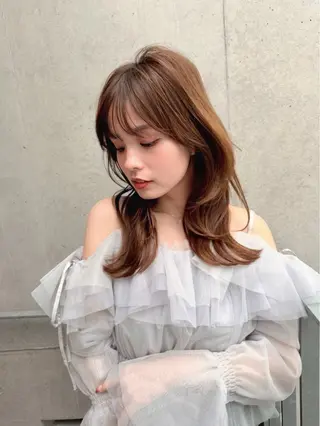 セミロング 小林 美月  透明感カラーのヘアスタイル