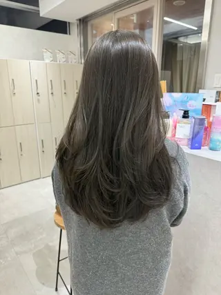 カラー 𝓝𝓞𝓐🌹✨️ ツヤ髪/髪質改善のヘアスタイル