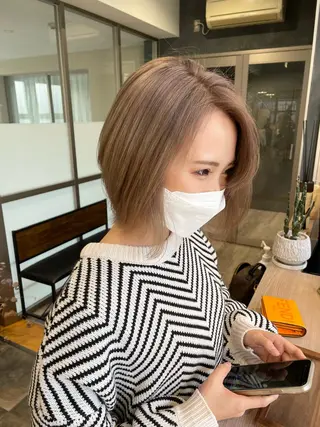 ミディアム カラー ~tie.hair salon所属・Ryoka🌼倉敷/ ハイトーン/レイヤーのヘアスタイル