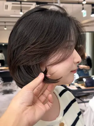 カラー 日下 知七里のヘアスタイル