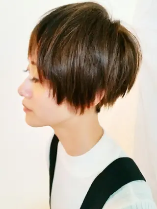 ショート EMANON名古屋所属・美谷添（ミヤゾエ） まどか大人ヘアサロンのヘアスタイル