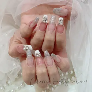 ネイル SAKURA 🍒のネイルデザイン