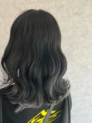 セミロング Rio/ヘアセット/ ハイトーンカラーのヘアスタイル