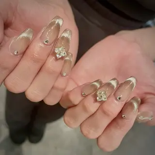 ネイル m kaori𓃟のネイルデザイン