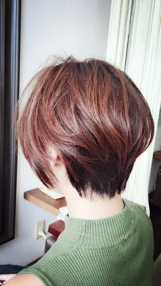 ショート カラー 阿久津 泰幸のヘアスタイル