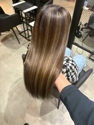 ロング カラー YURA hairのヘアスタイル