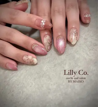ネイル Lilly Co.のネイルデザイン