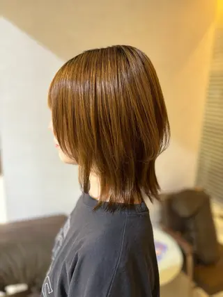 ミディアム Iris by artina 武蔵小杉店【イリス バイ アルティナ】所属・🎼レイヤー/顔周り カット/nene♬のヘアスタイル