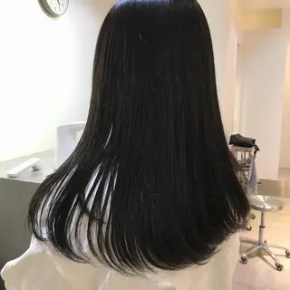 ロング カラー ヘアアレンジ moi-meme.soe所属・タナカ リナのヘアスタイル