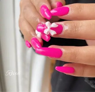 ネイル revia所属・ERI Nailistのネイルデザイン