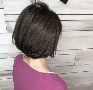 ショート ハッシュカット/ボブ /レイヤー/彩奈のヘアスタイル