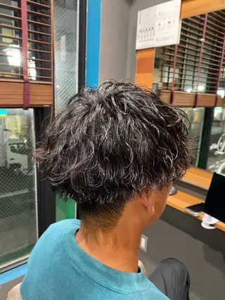 パーマ メンズ offtheLip　ocean所属・メンズパーマ 小澤太雅のヘアスタイル