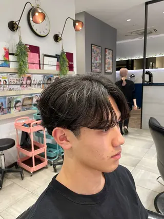 パーマ メンズ 伊藤 隆星のヘアスタイル