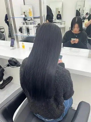 カラー 🌛ハイトーン/ ブロンド🩶MANAのヘアスタイル