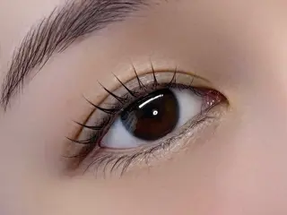 パーマ アイラッシュサロン me所属・mamiya 802 me 千里丘店のマツエク・マツパデザイン