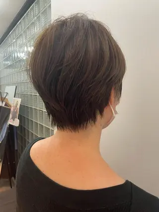 ショート カラー One By The Ect所属・ショート/脱白髪染め ☆宇﨑悠実のヘアスタイル