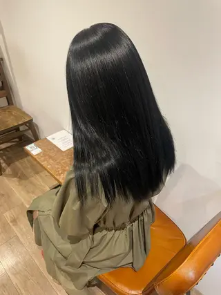 ロング Megu/ベージュ/ 透明感カラーのヘアスタイル