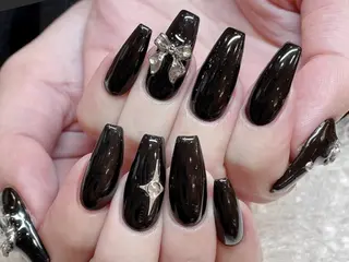 ネイル Shis_🦄shi 韓国風キラキラネイルのネイルデザイン