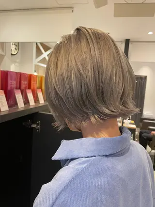 カラー 井上 舞のヘアスタイル