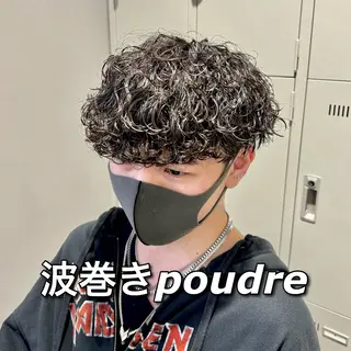 ミディアム パーマ ヘアアレンジ メンズ 顔まわりカット の達人のヘアスタイル