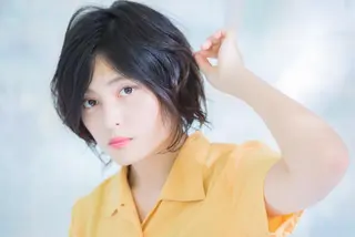 ミディアム パーマ 星 沙織のヘアスタイル