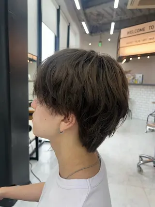 メンズ ダブルカラー寒色系 ボリューム改善ハヤトのヘアスタイル