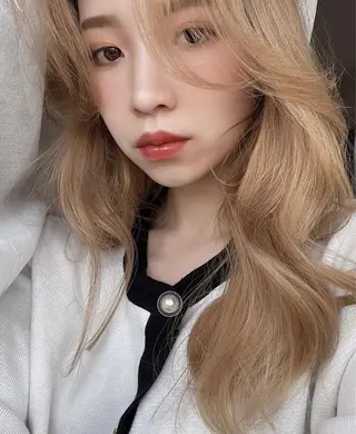 セミロング カラー レイヤー/ウルフ/ ハッシュカット/ダイのヘアスタイル