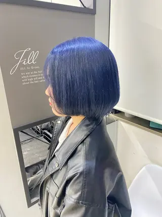 ショート noa 寒色系カラーブリーチのヘアスタイル