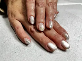 ネイル un +のネイルデザイン