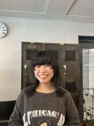 ミディアム INORI /フェイスレイヤーのヘアスタイル