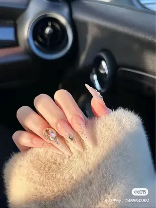 ネイル The one所属・The one 安井のネイルデザイン