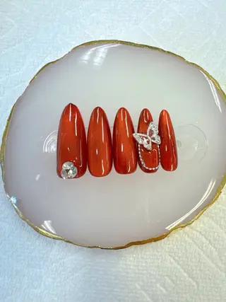 ネイル クイーンズネイル銀座所属・Queeens nailのネイルデザイン