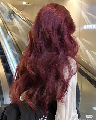 ロング カラー ヘアアレンジ 🩶学生指名No.1 レッド・ボルドー🩶のヘアスタイル