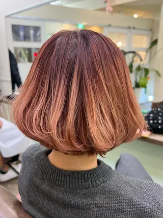 ミディアム カラー 鶴見 和美のヘアスタイル