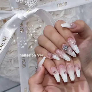 ネイル 𝒦𝐸𝐼𝒩𝒜 錦糸町ネイルのネイルデザイン