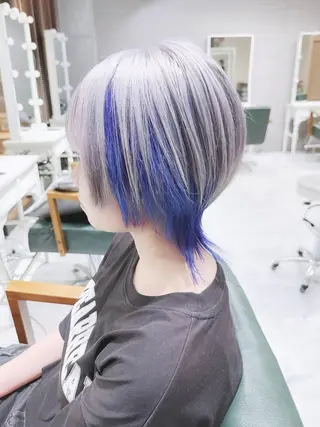 ショート ヘアアレンジ カラー 𝐑𝐈𝐍𝐊𝐀 🐷🖤のヘアスタイル