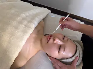 肌質改善専門サロンAte国分寺店所属・Ate Rikaのエステ・リラクイメージ